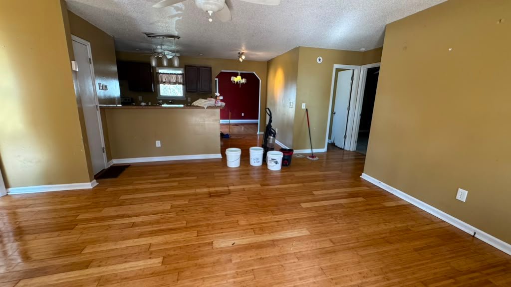 Junk removal and cleaning service by MTZ